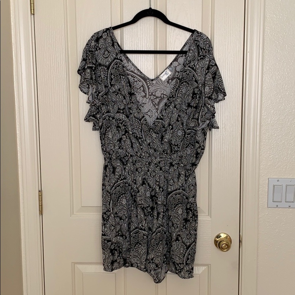 Terra & Sky paisley romper/swinsuit cover